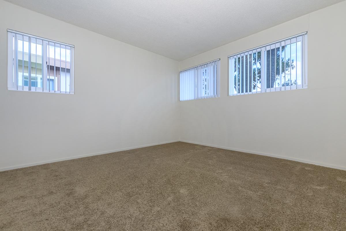 Unfurnished bedroom