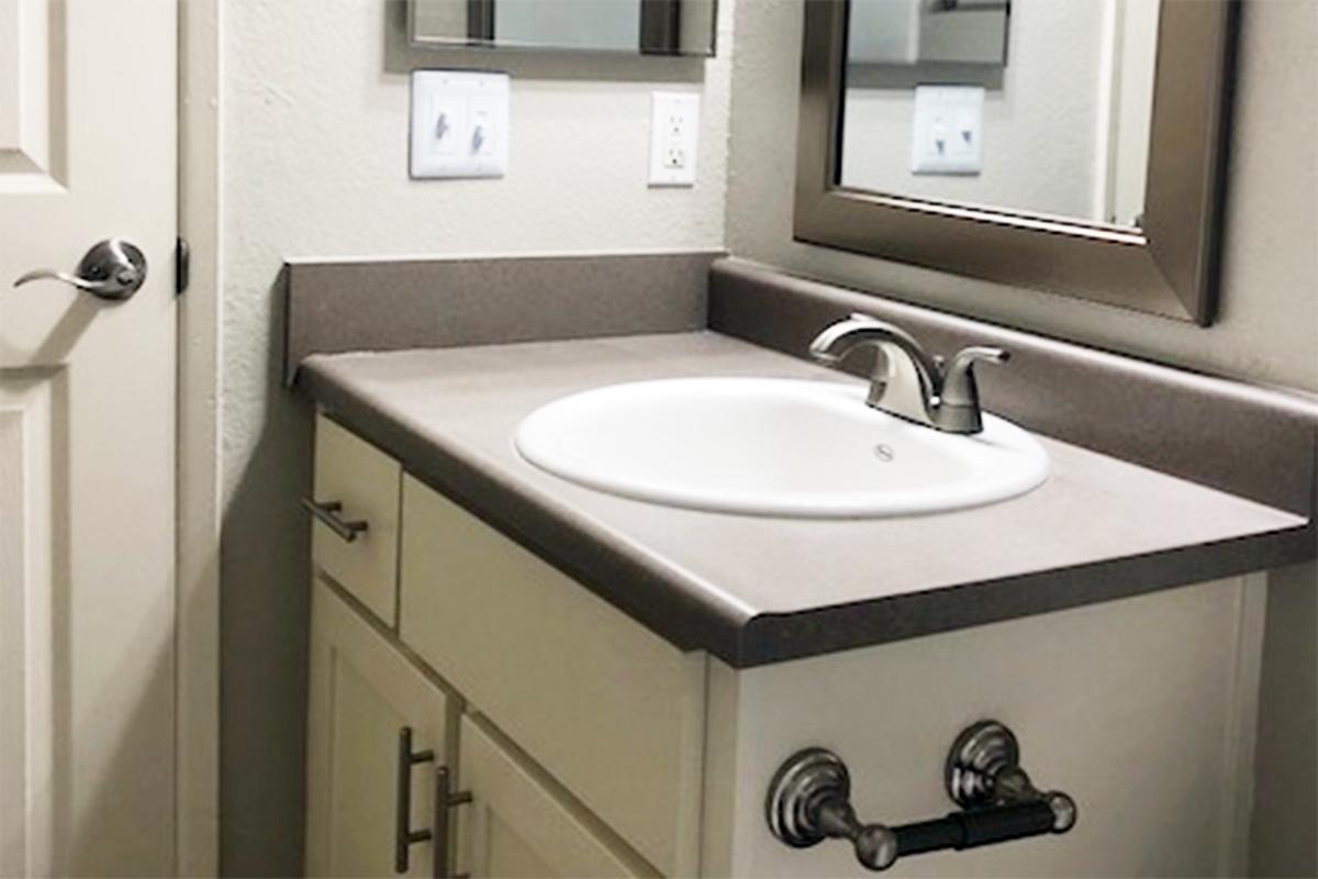 127 Bath.jpg