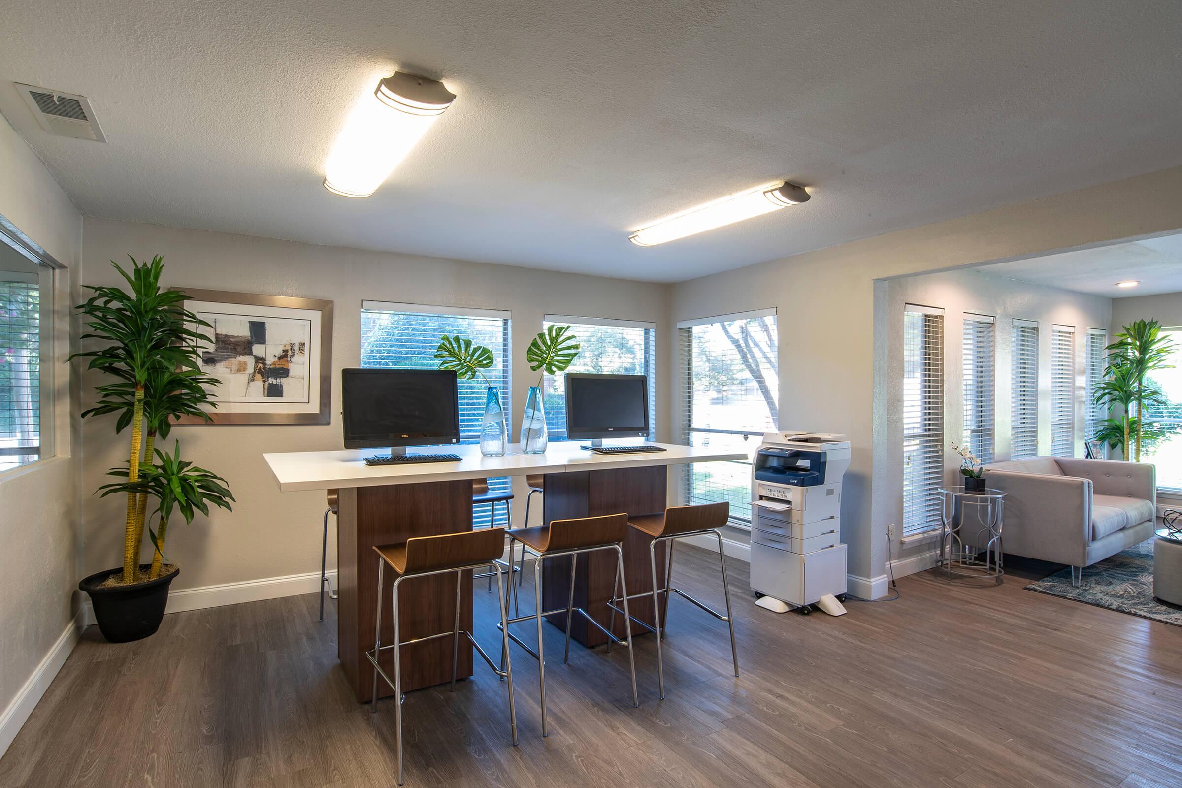 business centre 2.jpg