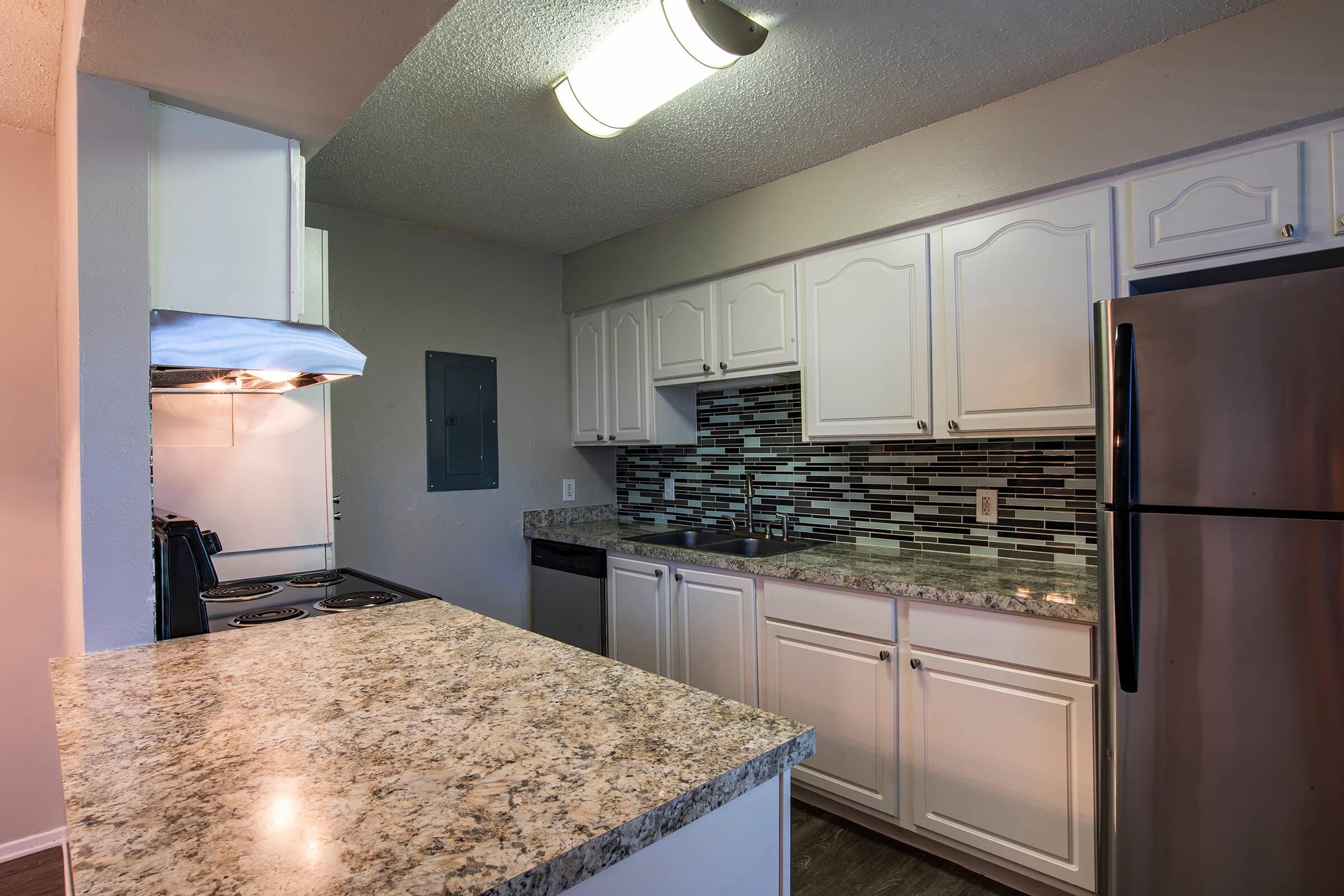 kitchen 1.jpg