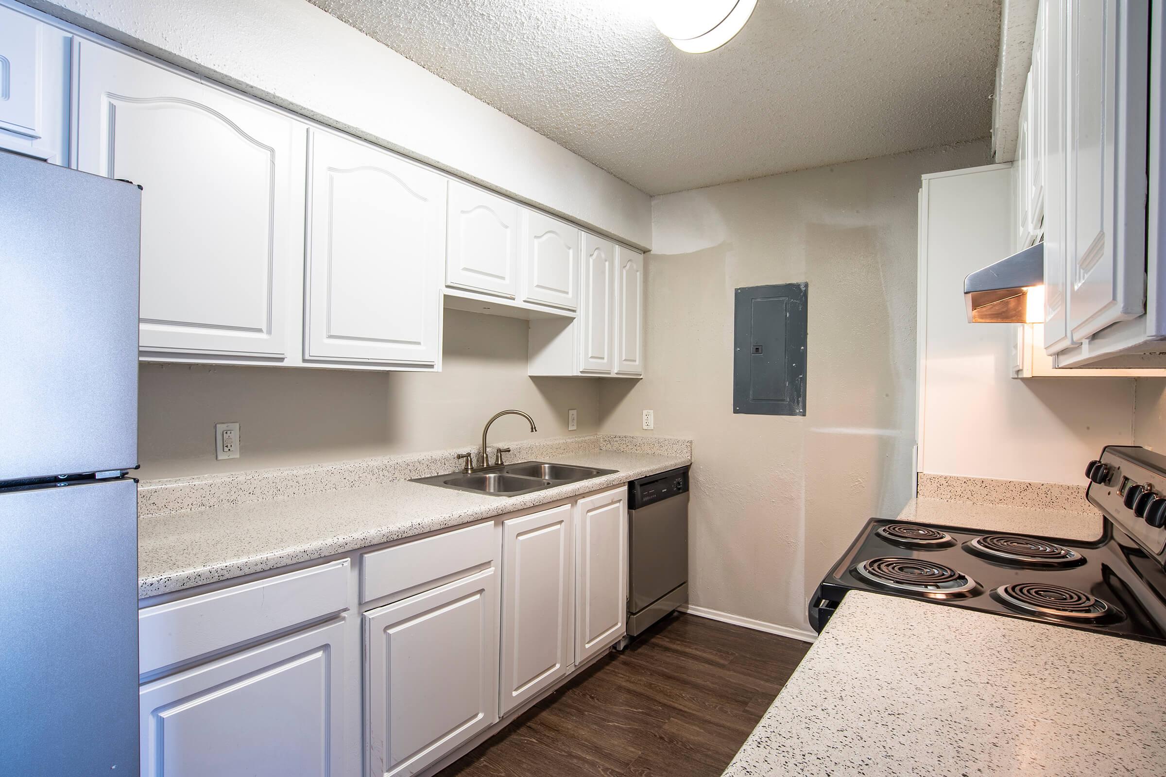 kitchen 3.jpg