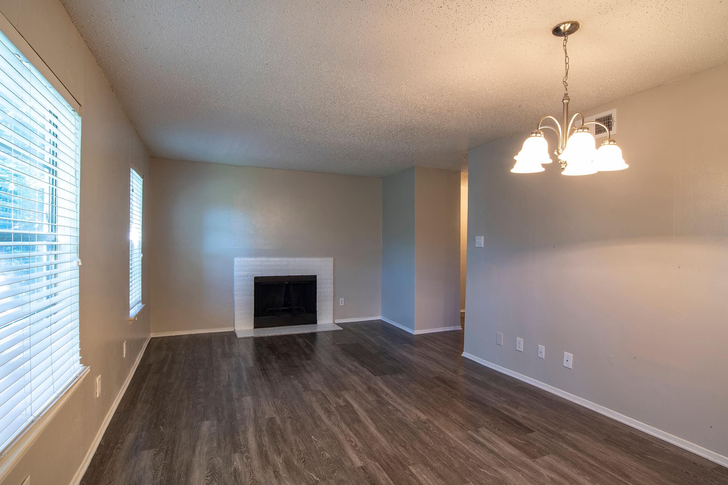 livingroom 1.jpg