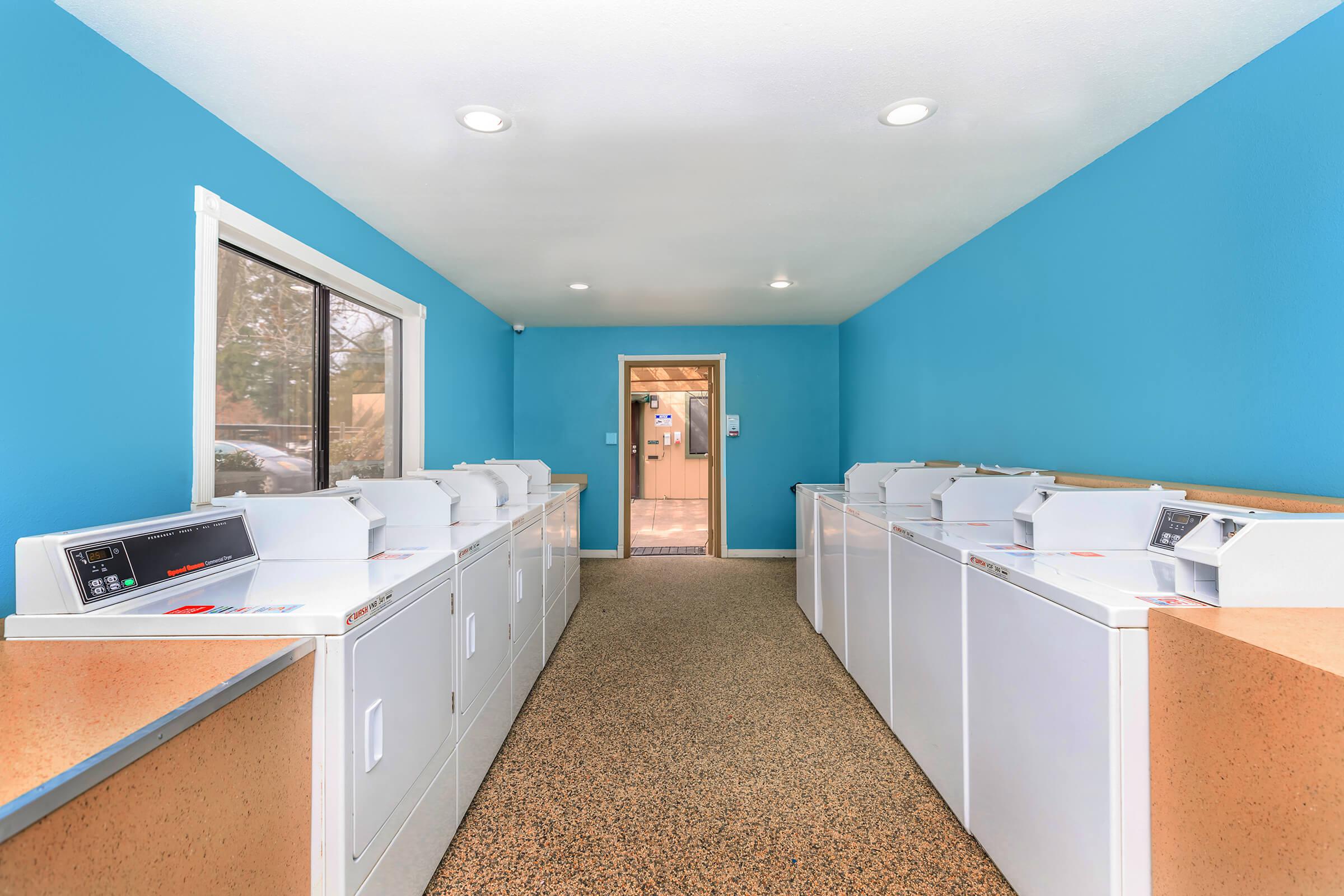 ON-SITE LAUNDRY FACILITY