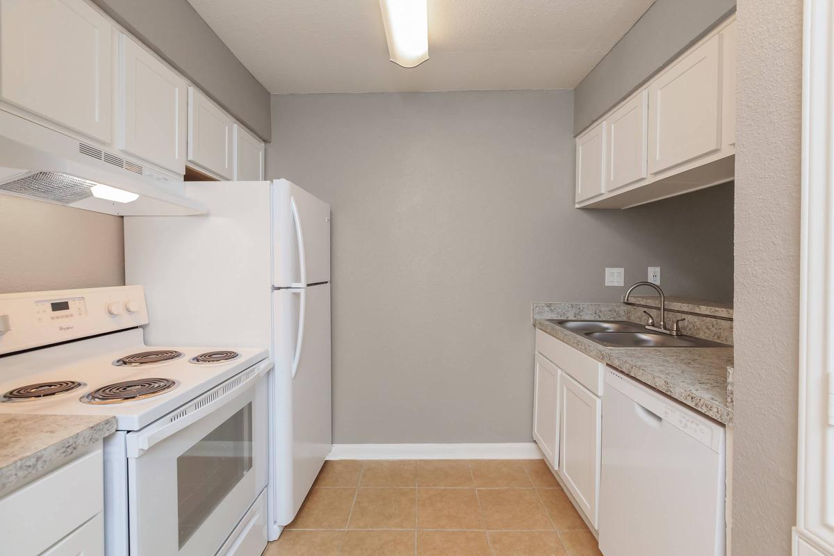 CLASSIC ALL-ELECTRIC KITCHEN