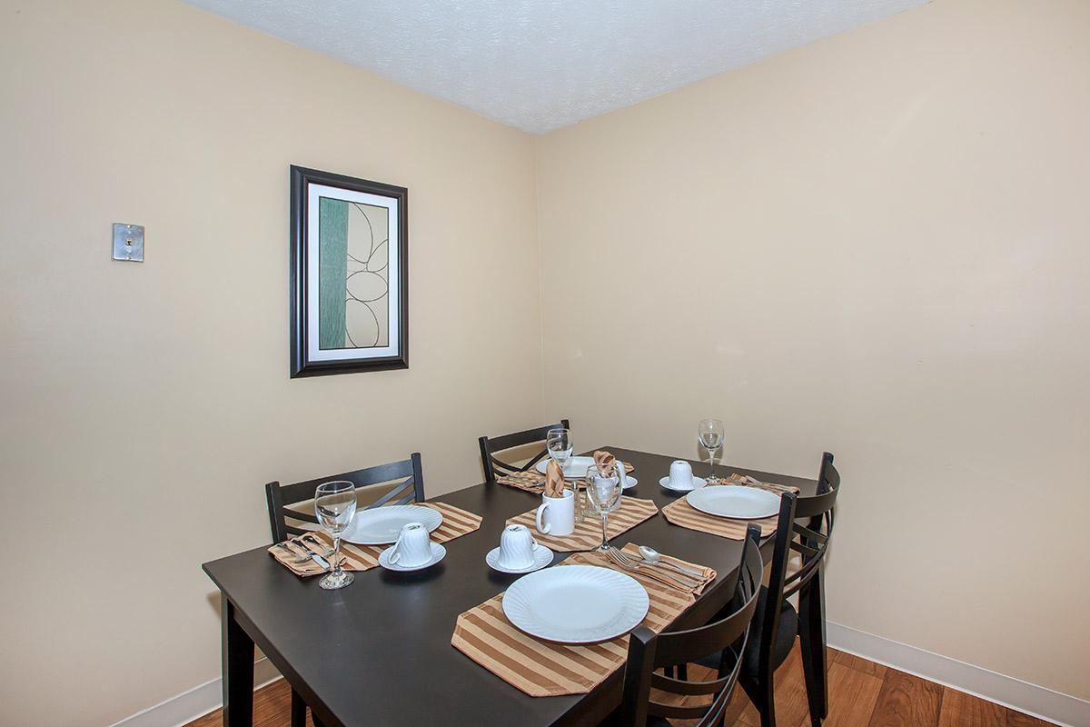 dining area at Green Meadow apartments