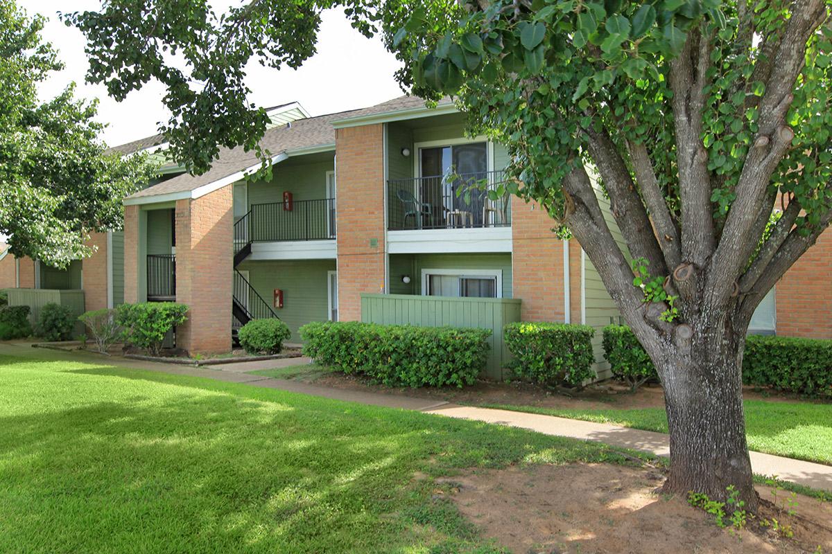 Brentwood Apartments Photo Gallery