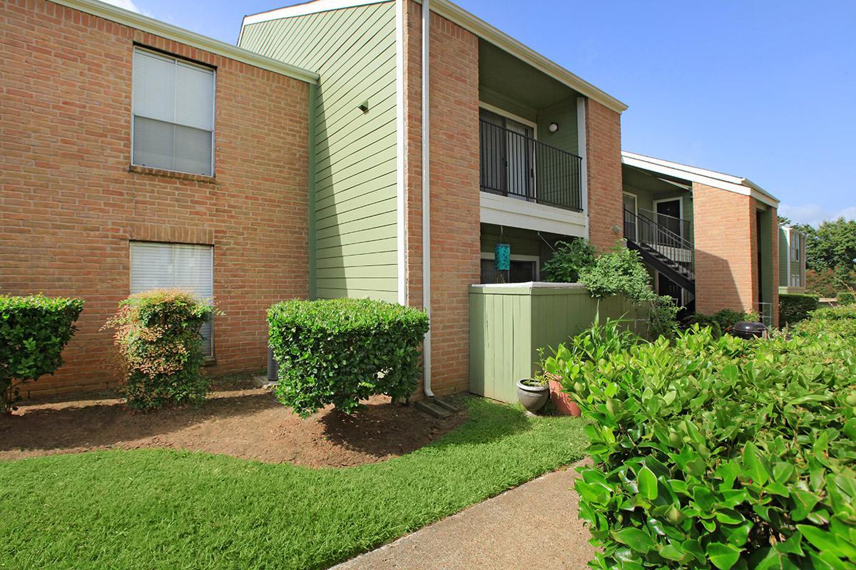 Brentwood Apartments Photo Gallery