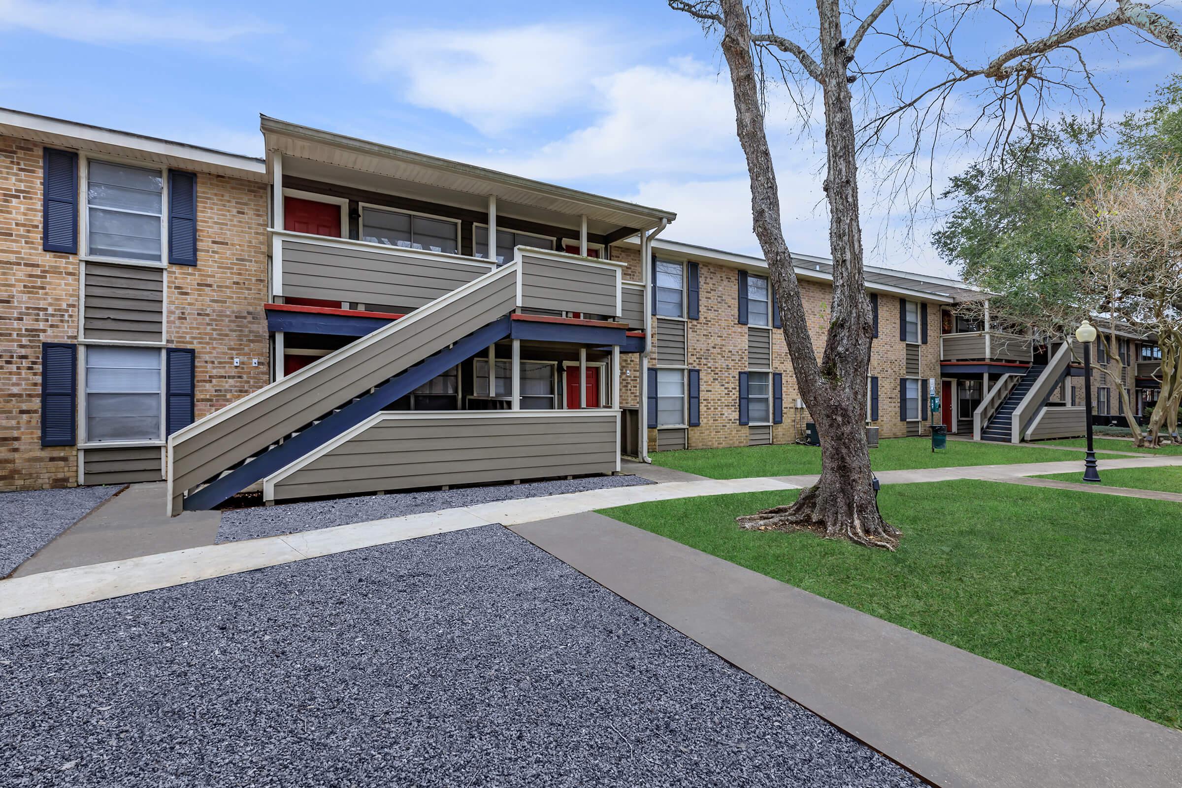 The Arts Apartments at Broussard Crossing Photo Gallery