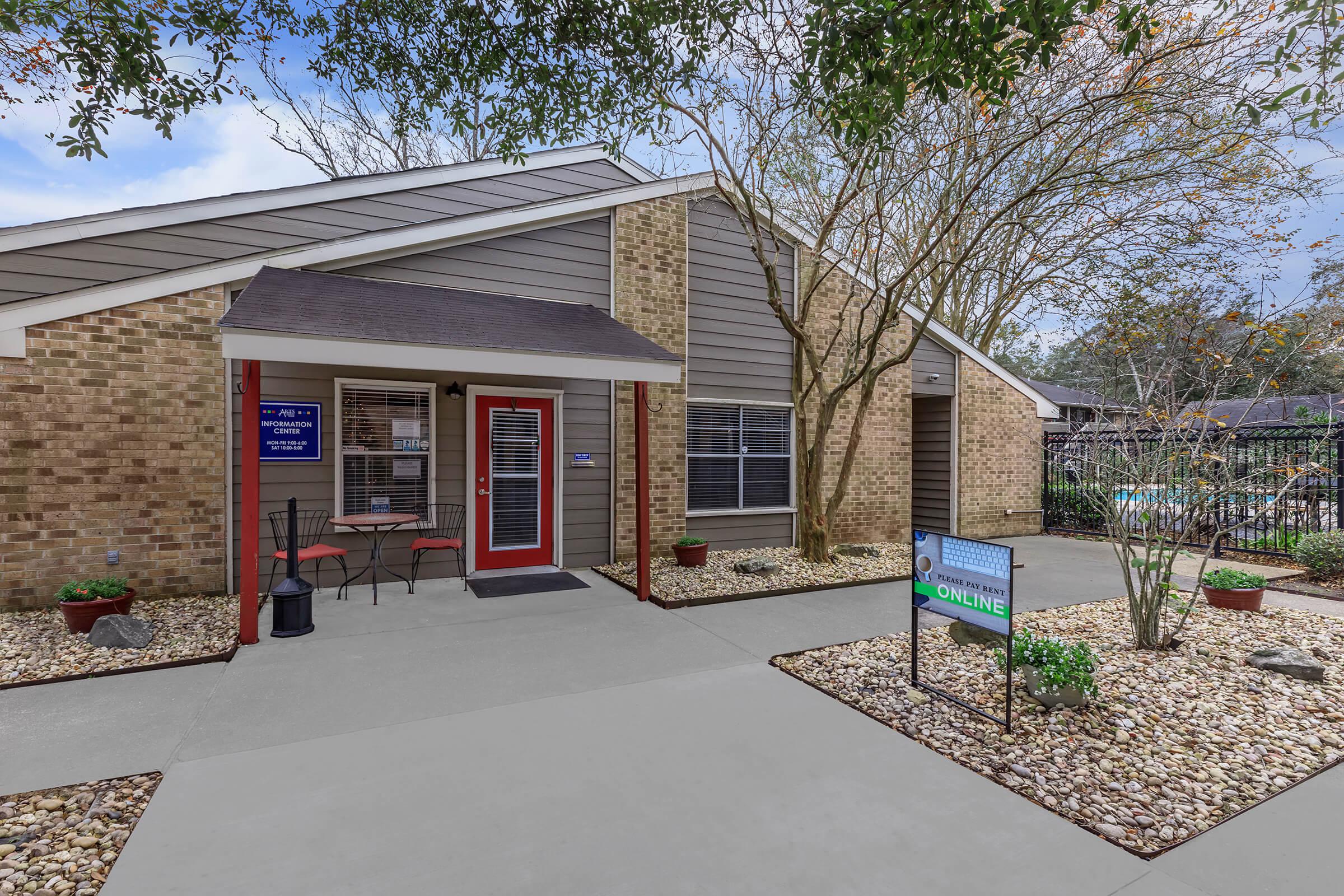 The Arts Apartments at Broussard Crossing Photo Gallery