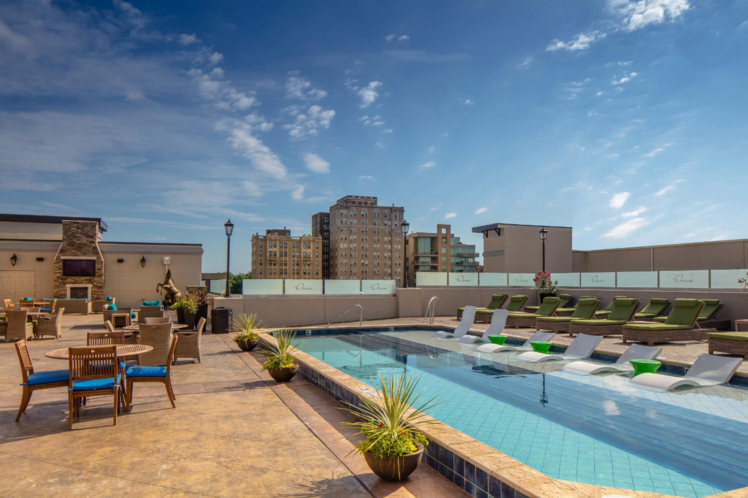 The Orion Apartments in Central West End - St. Louis, MO - Rooftop Swimming Pool 01 (1280x853).jpg