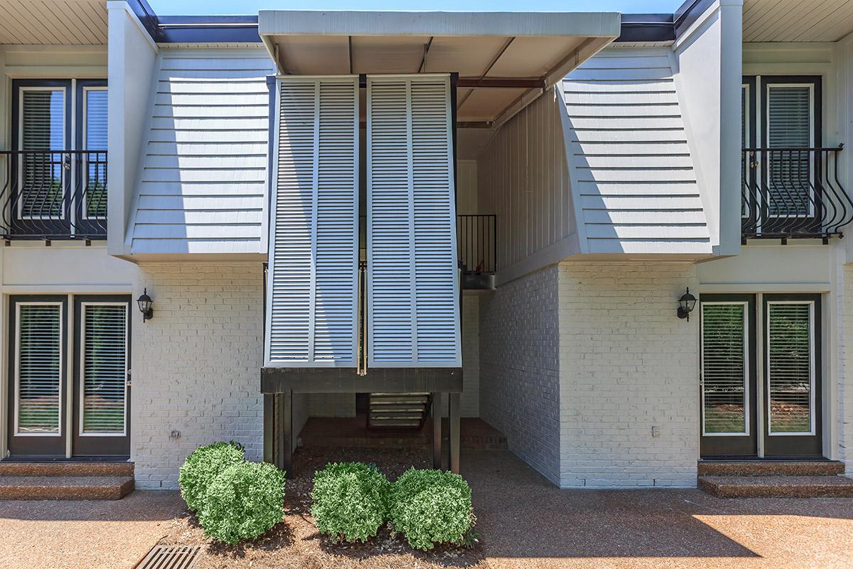 Village Green Hills Apartments in Nashville, TN