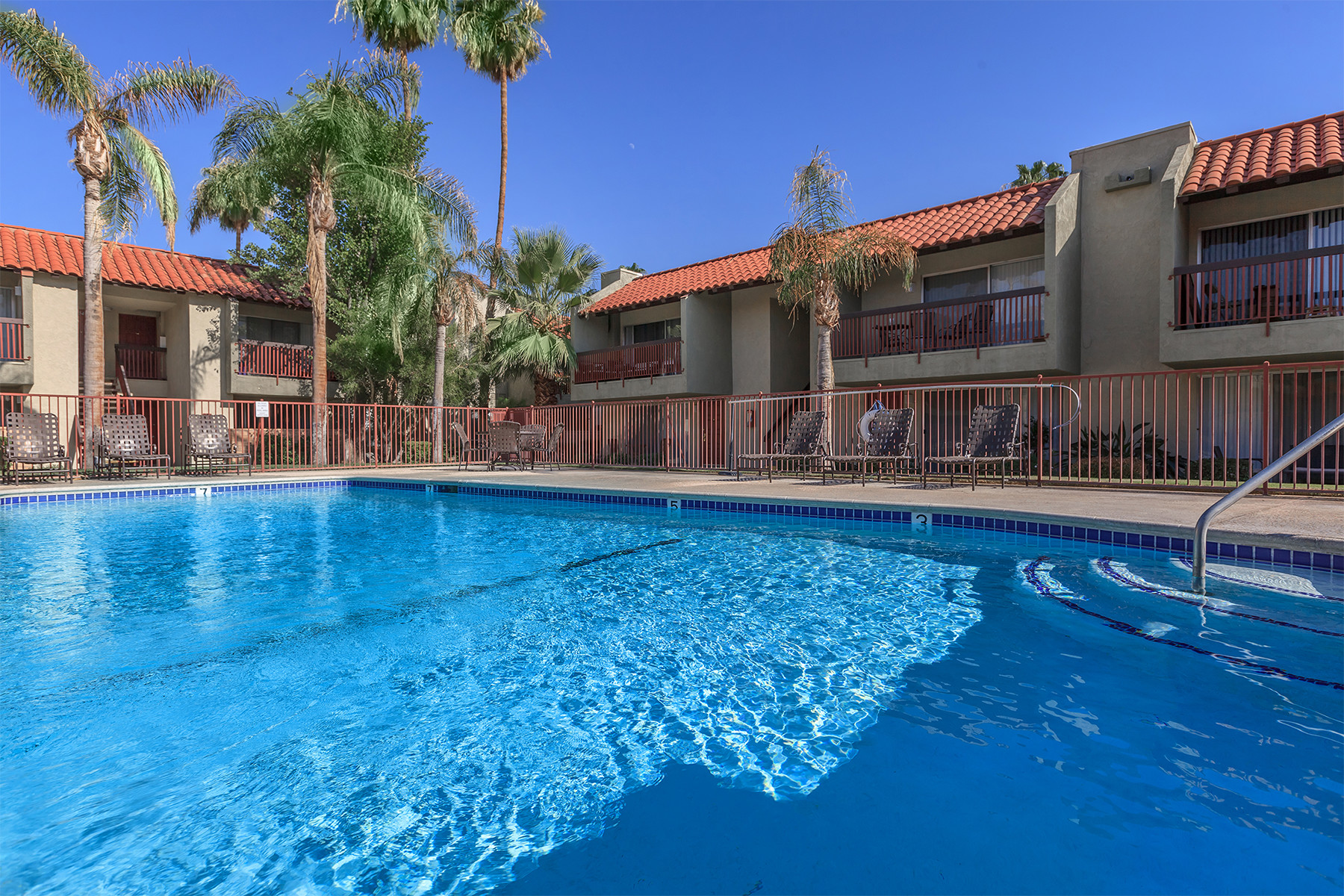 Sage Courtyard - Apartments in Palm Springs, CA