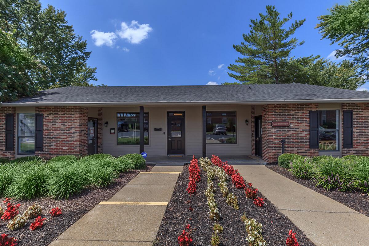 Hunter Chase Leasing Office