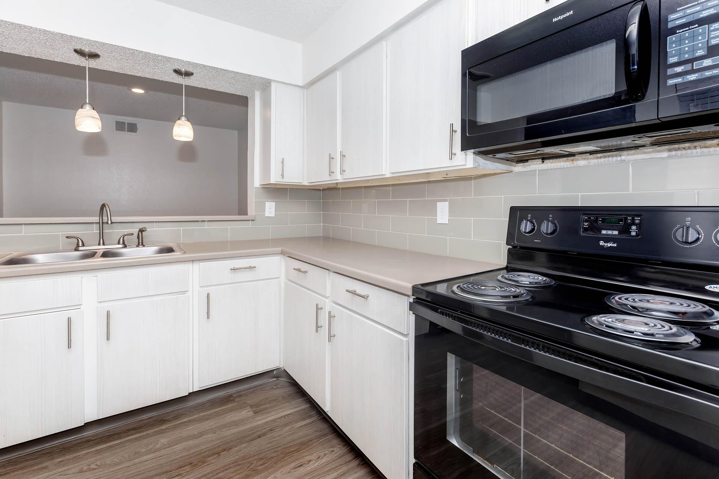 SPACIOUS, ALL-ELECTRIC KITCHEN