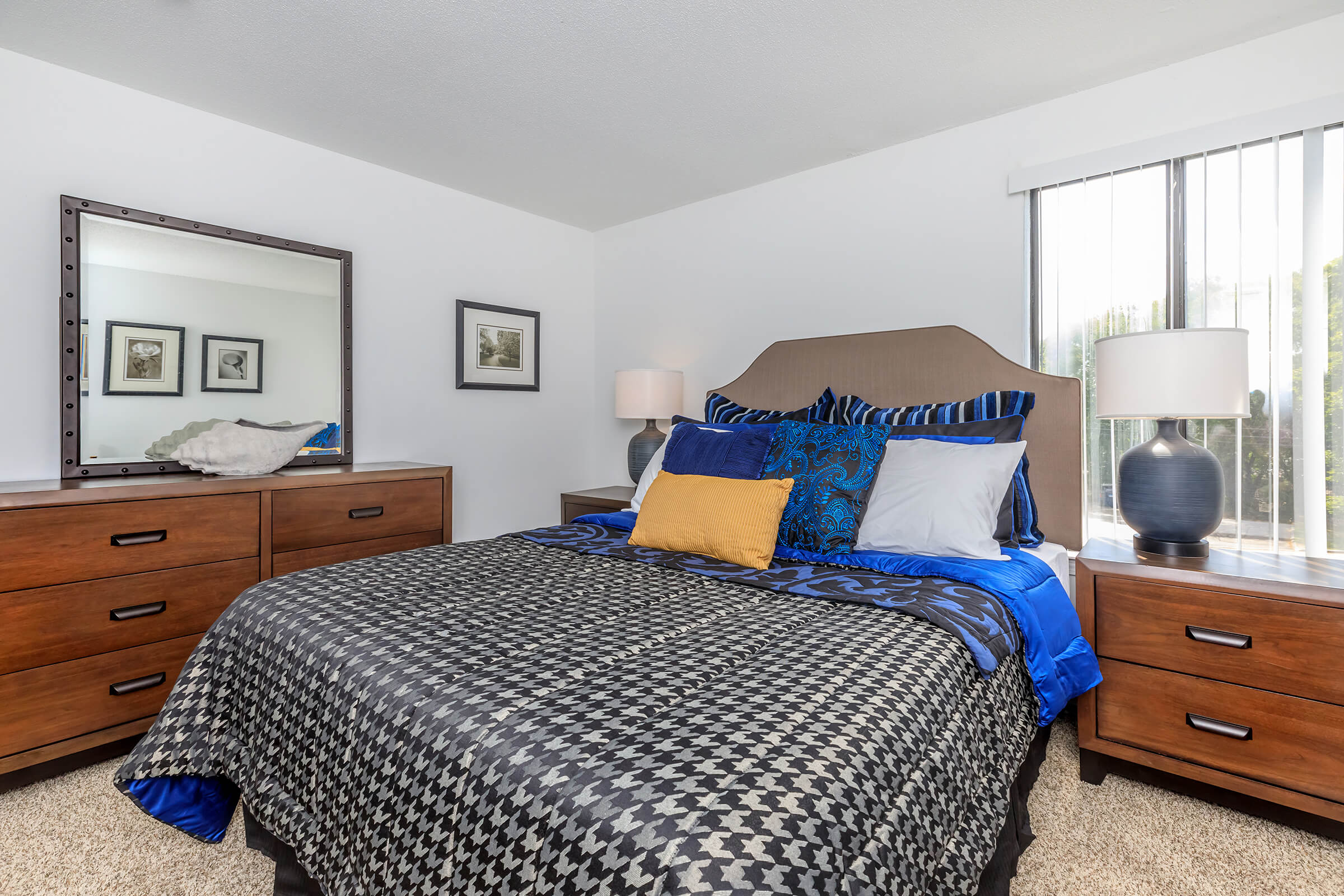 Nutmeg Woods Apartments in New London, CT