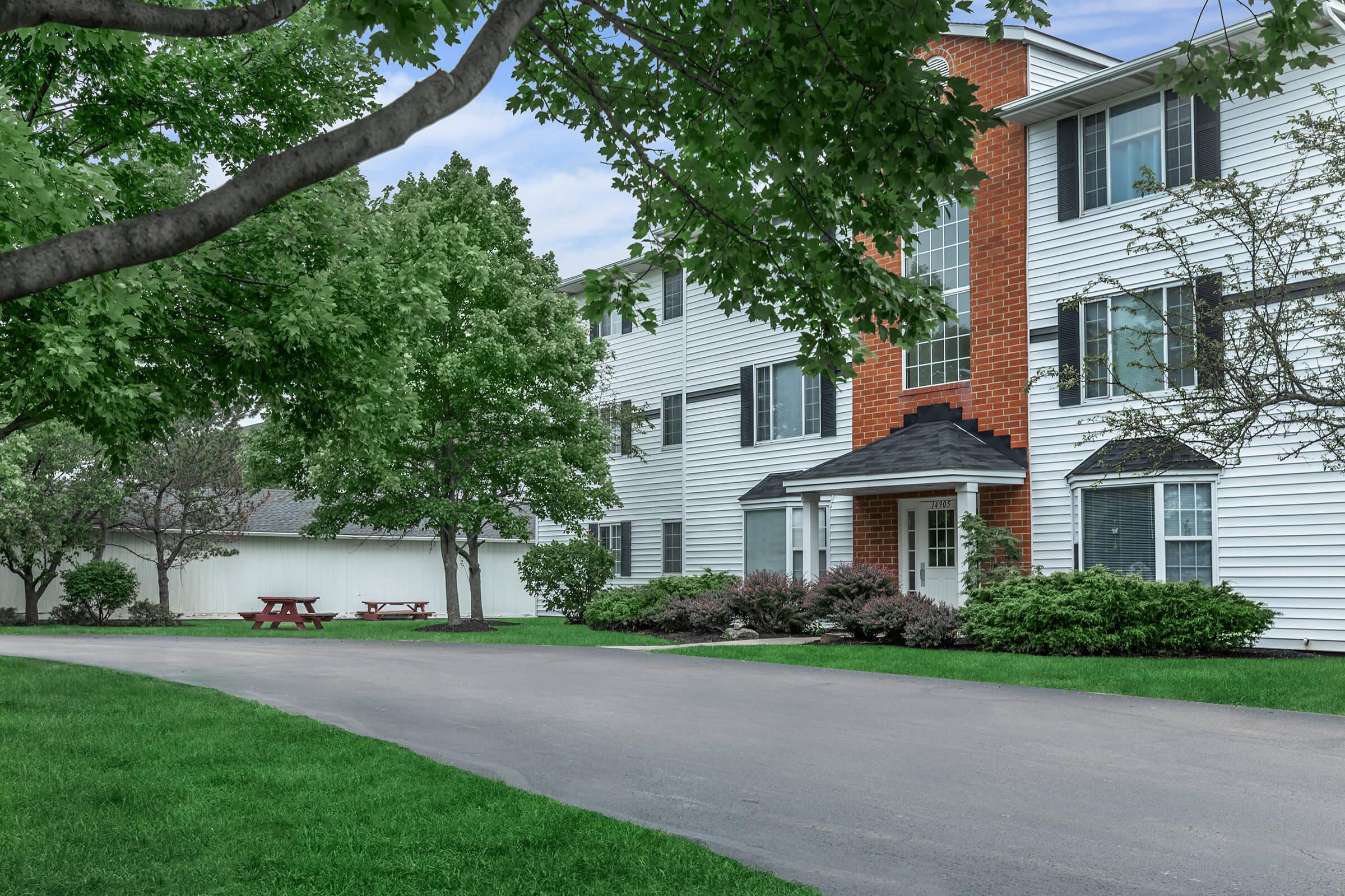 Gallery - Cambridge Court Apartments in Brook Park, OH