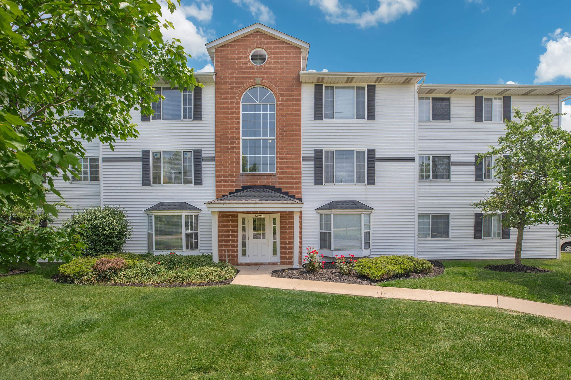 Community Tour Cambridge Court Apartments Brook Park, OH