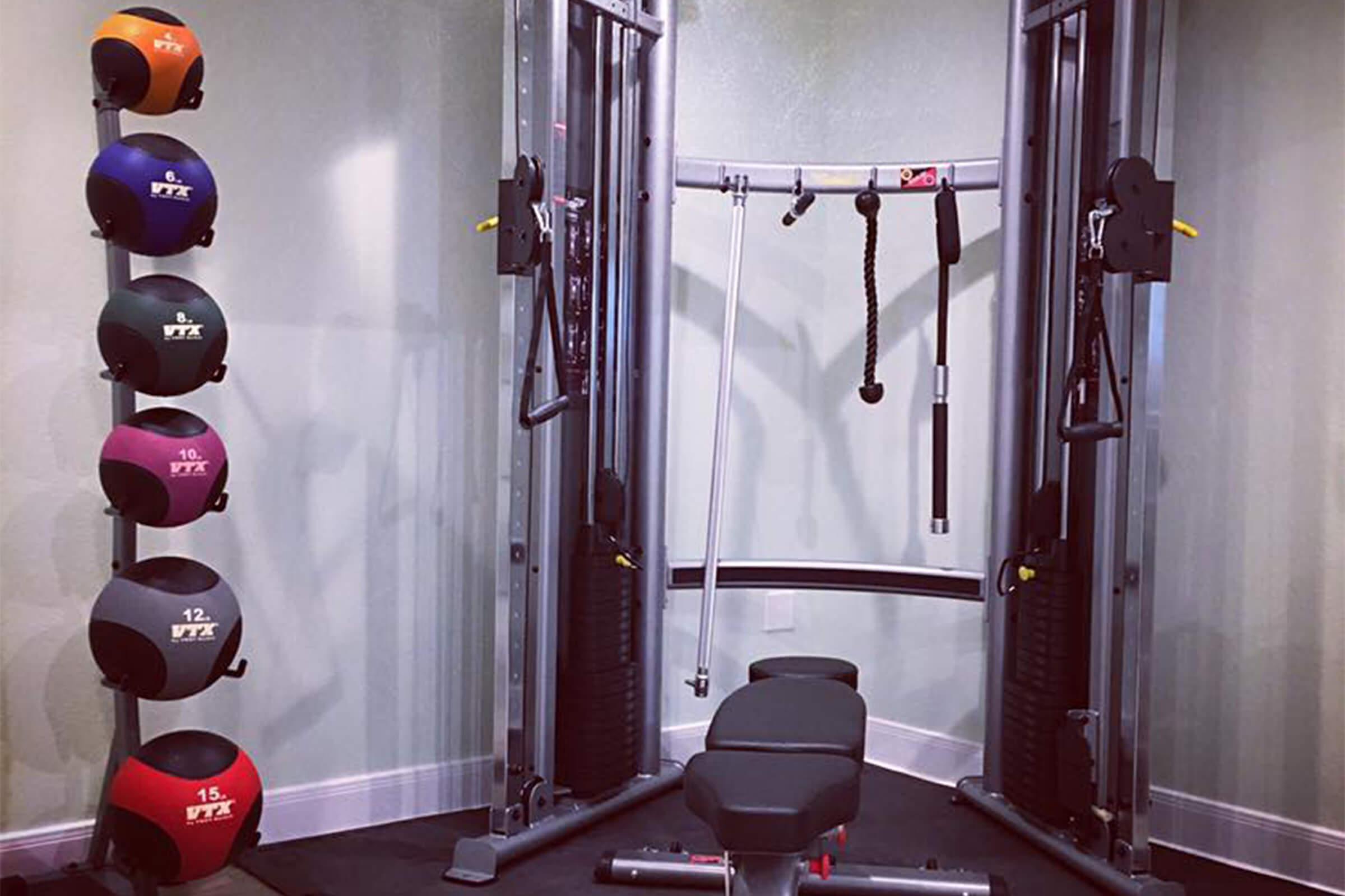44DominionSquareExerciseEquipment.jpg