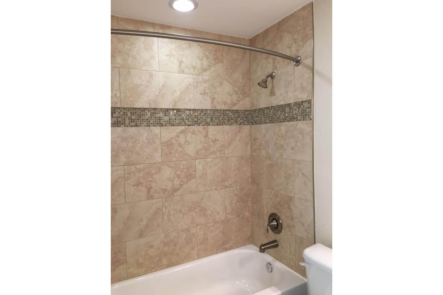 41DominionSquareBathShowerTiling.jpg