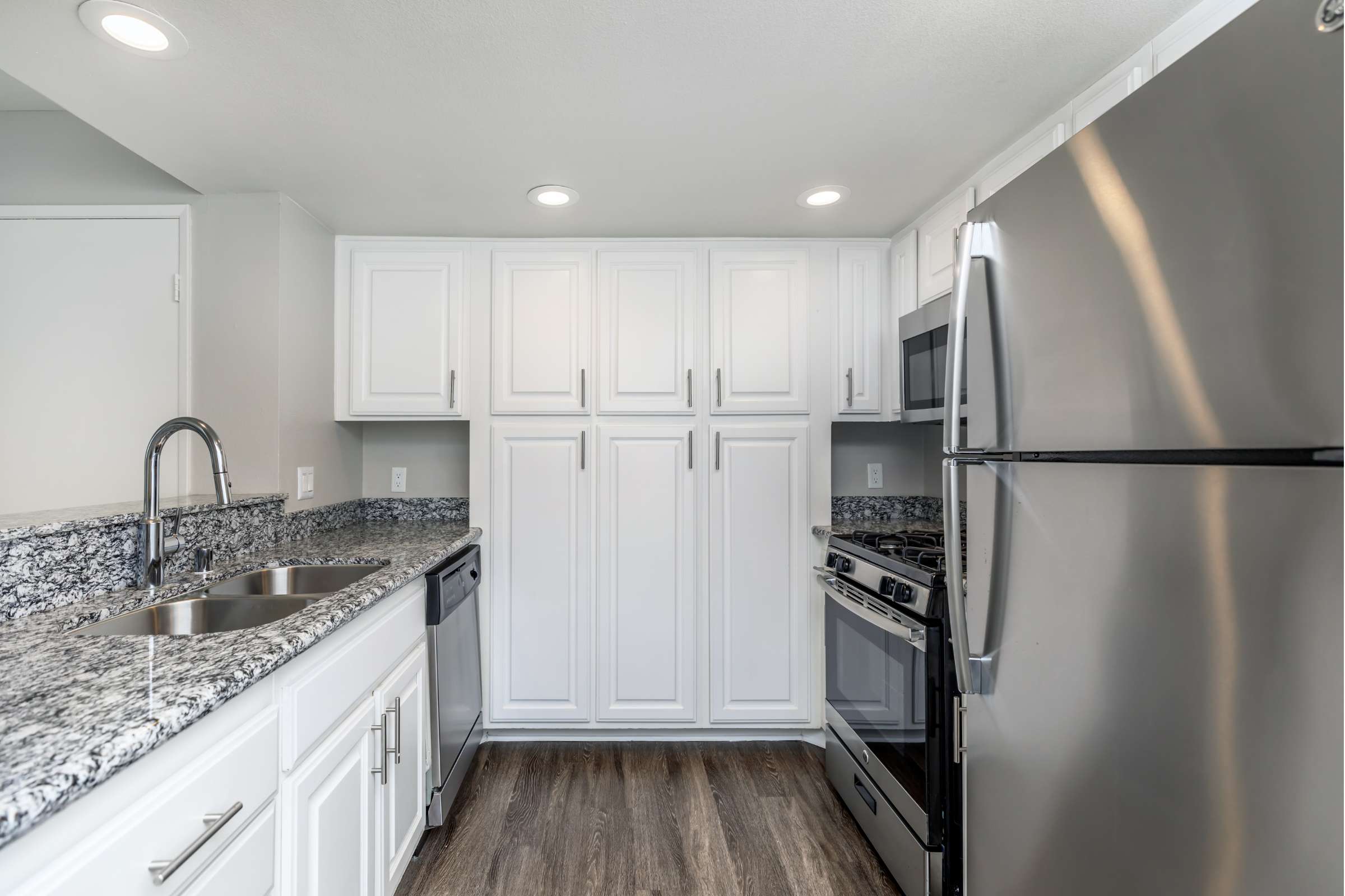 StoneCreek Apartment Homes 3 of 3