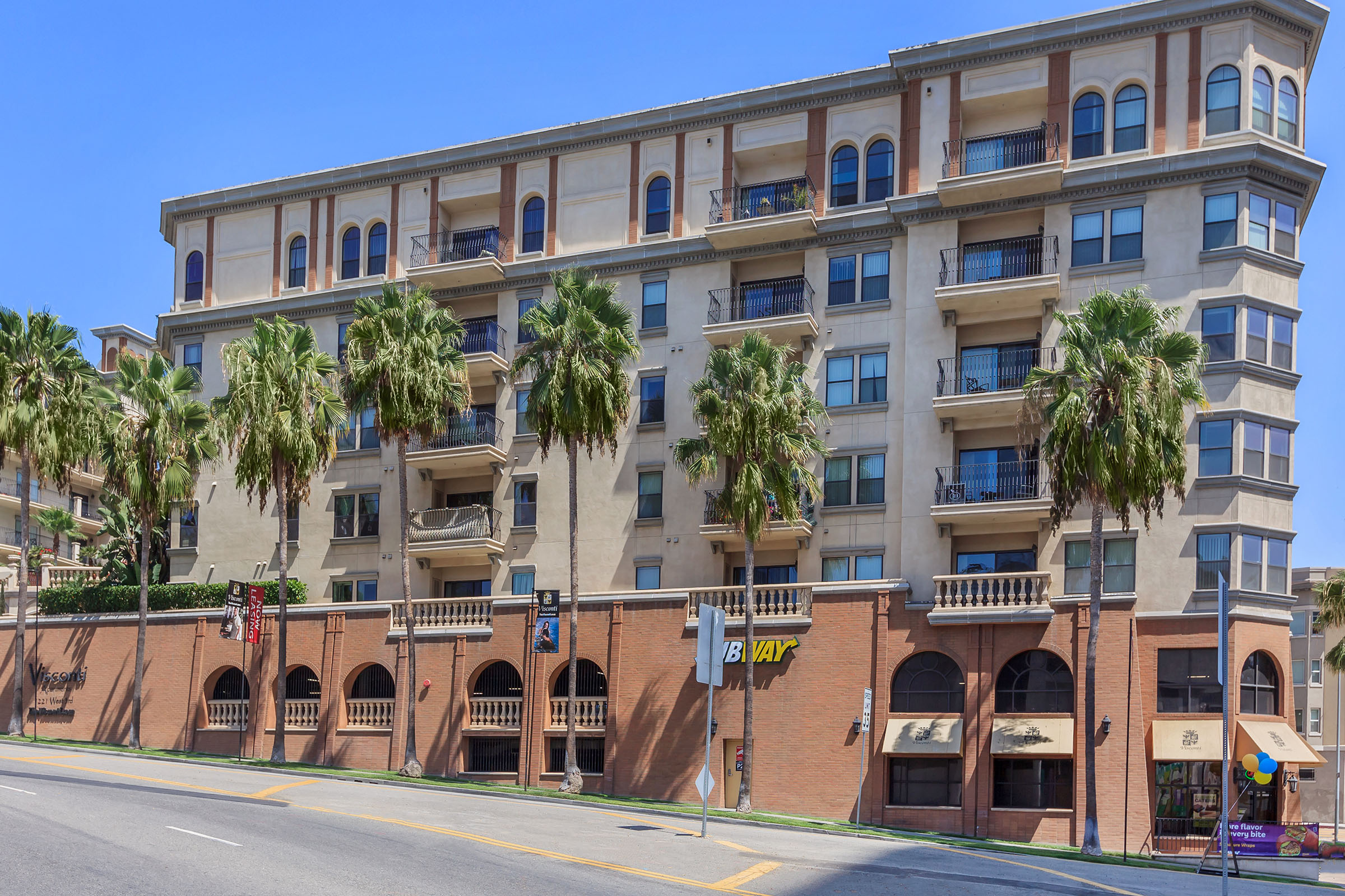 The Visconti Apartment Amenities in Downtown Los Angeles, CA