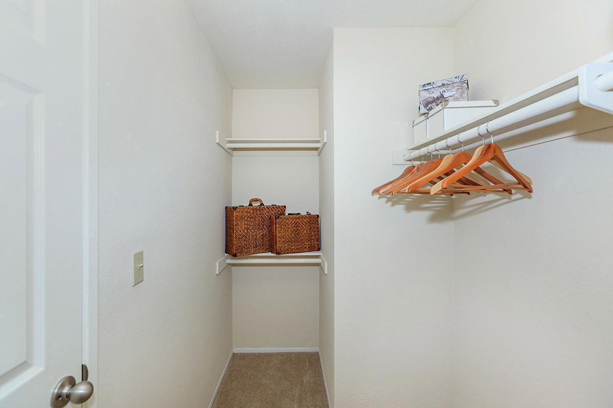 Walk-in Closets