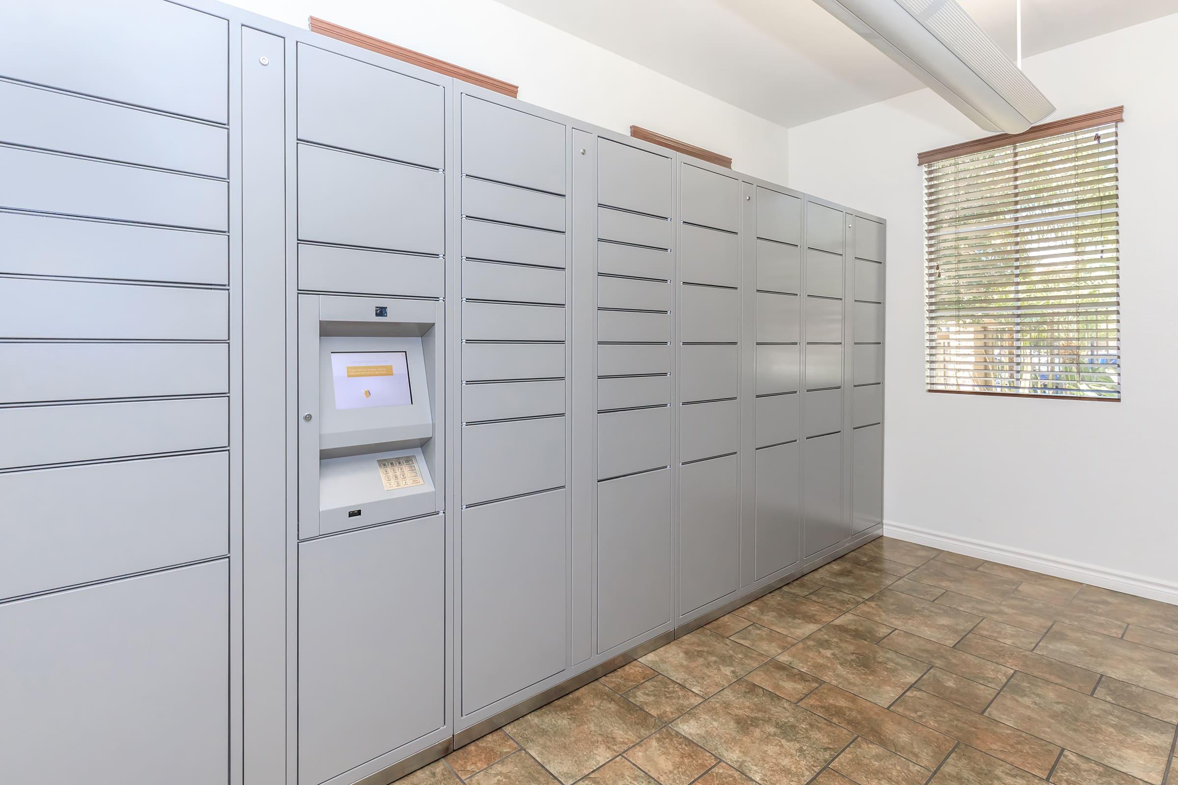 Rancho Monte Vista Luxury Apartment Homes lockers