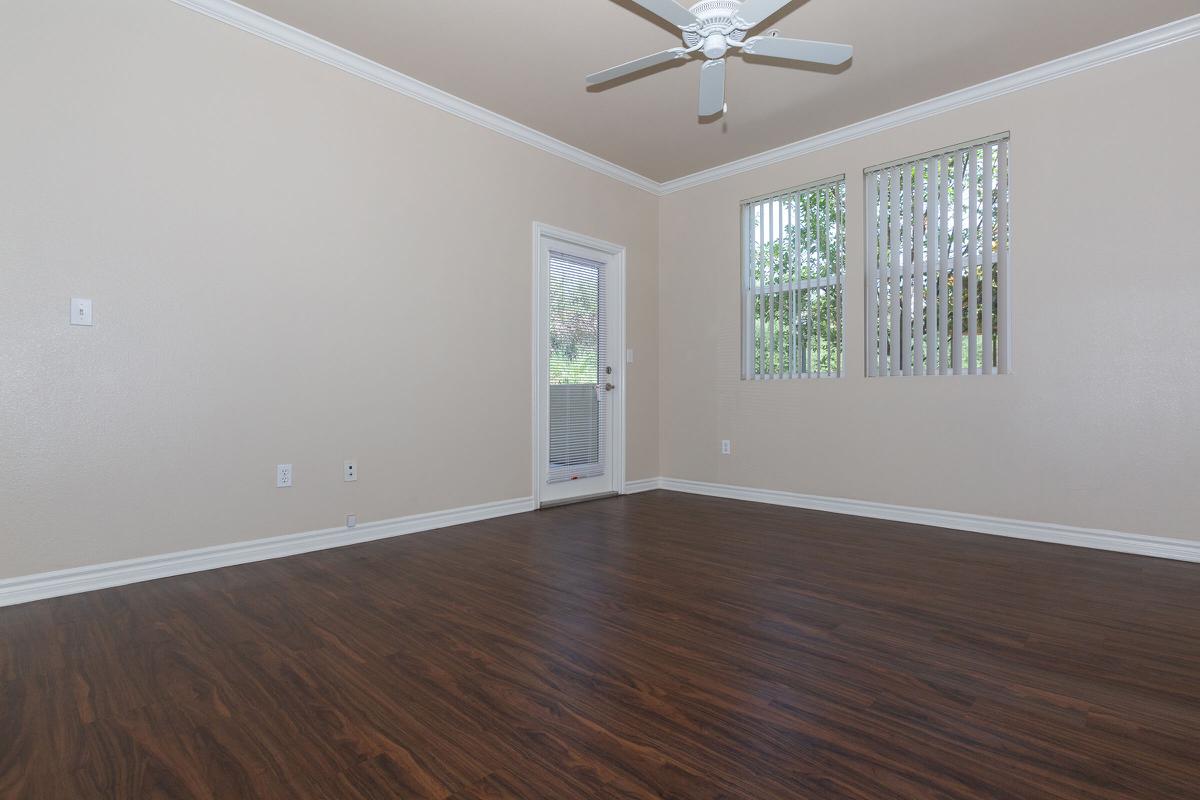 01a_Living Room.jpg