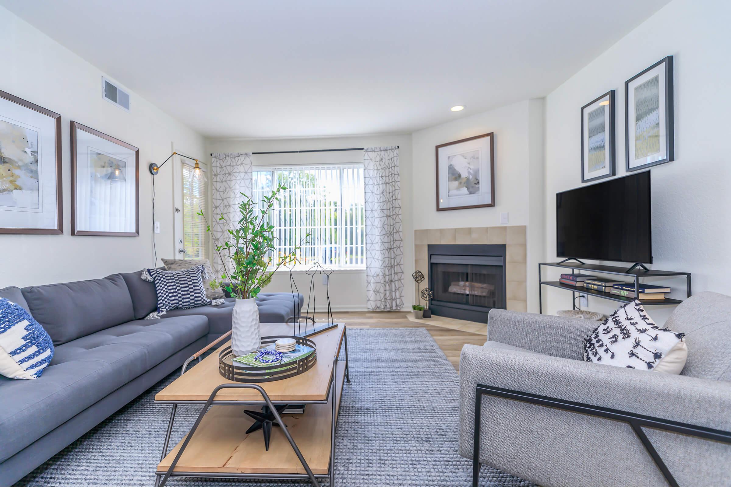 LEARN TO LIVE A LIFE OF LUXURY AT THE LANDINGS AT THE PRESERVE APARTMENT HOMES