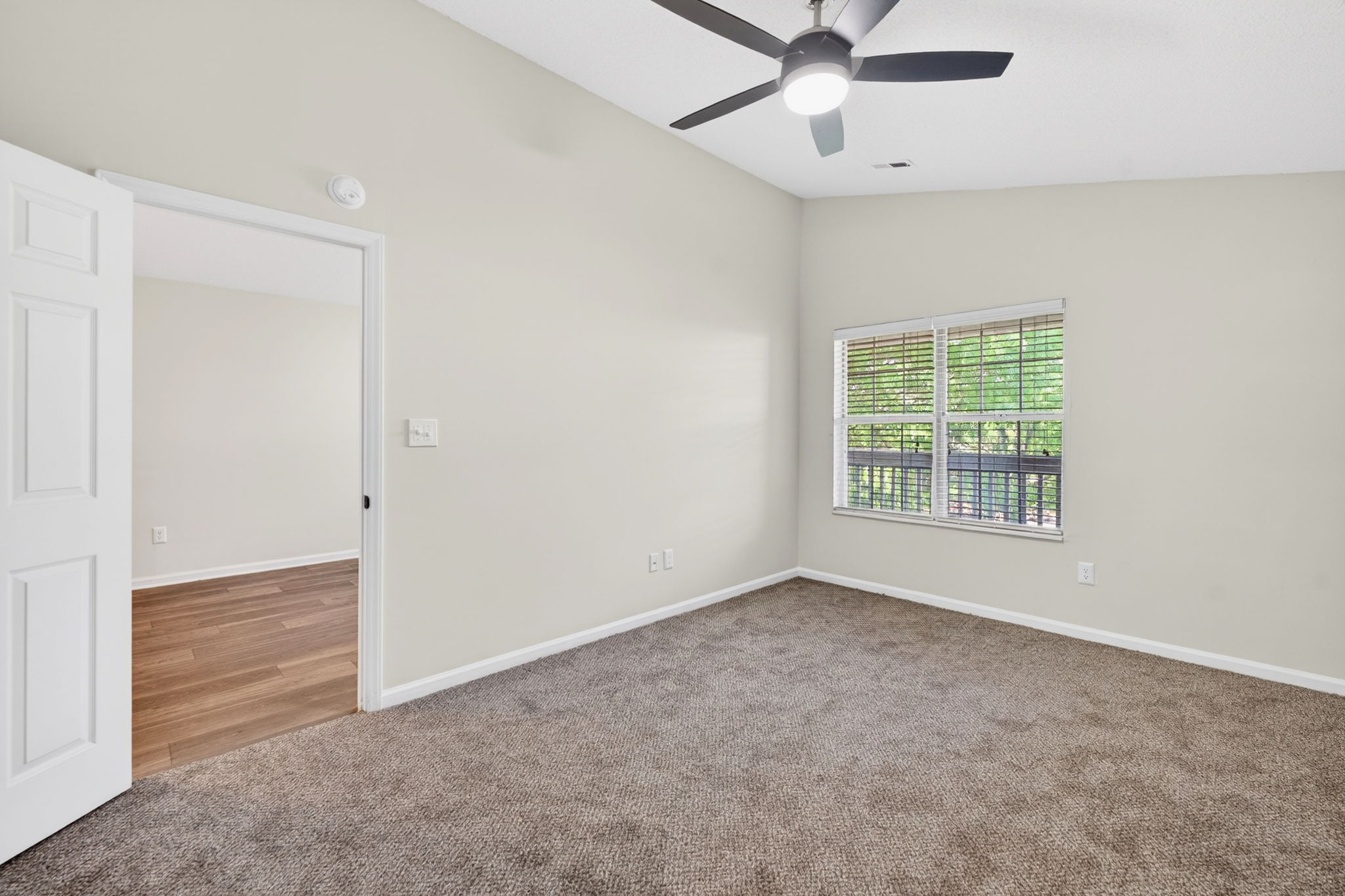 Fresh Bedroom Carpeting