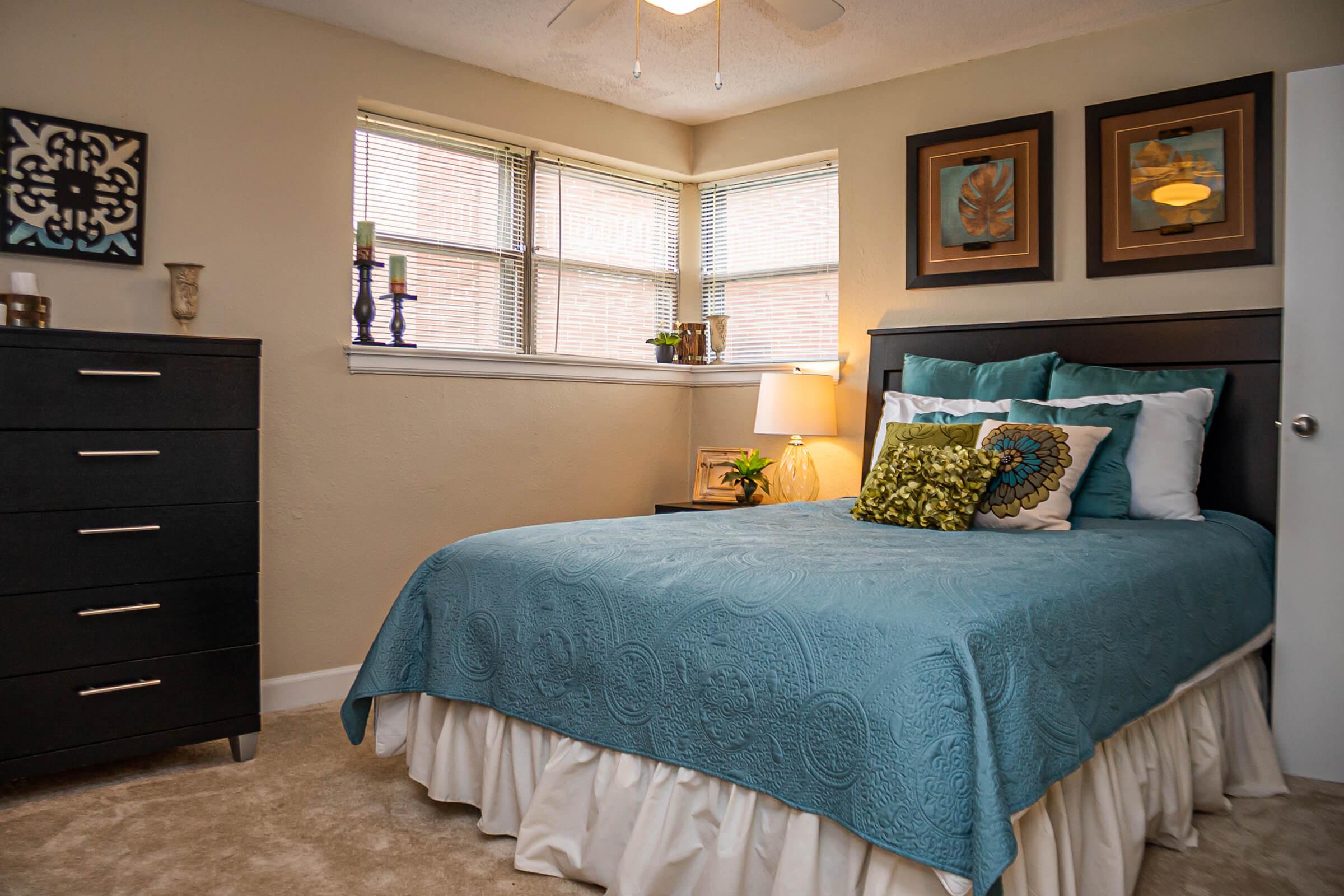 1BR Den (3.1).jpg