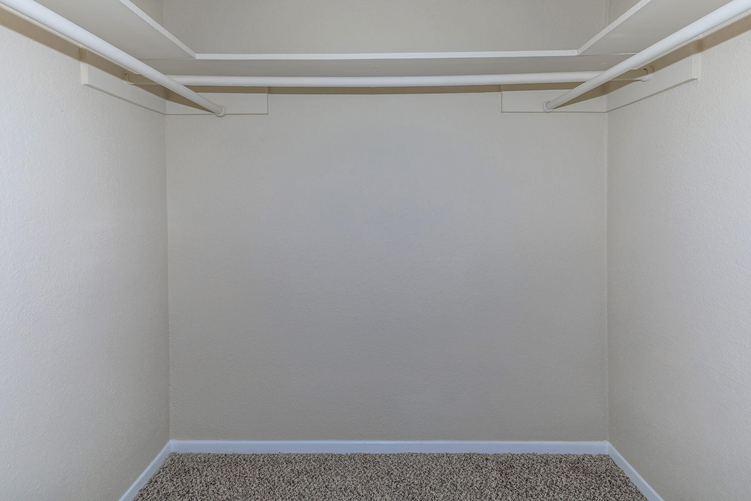 SPACIOUS WALK-IN CLOSETS