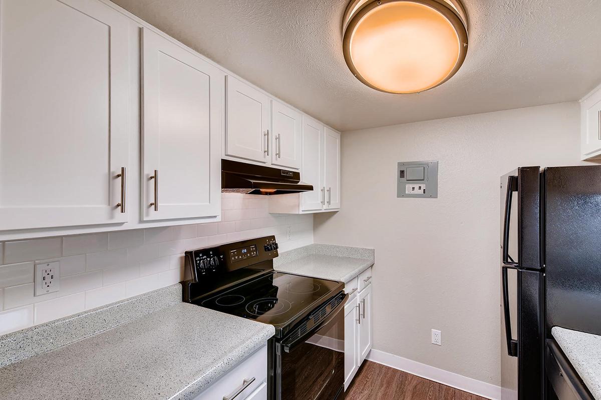 11501 Washington Street-large-005-8-Kitchen-1500x1000-72dpi.jpg