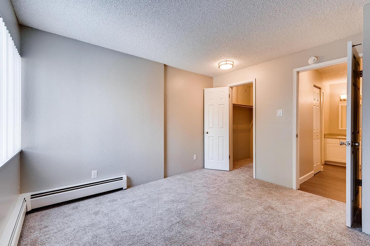 11501 Washington Street-large-006-4-Master Bedroom-1500x1000-72dpi.jpg