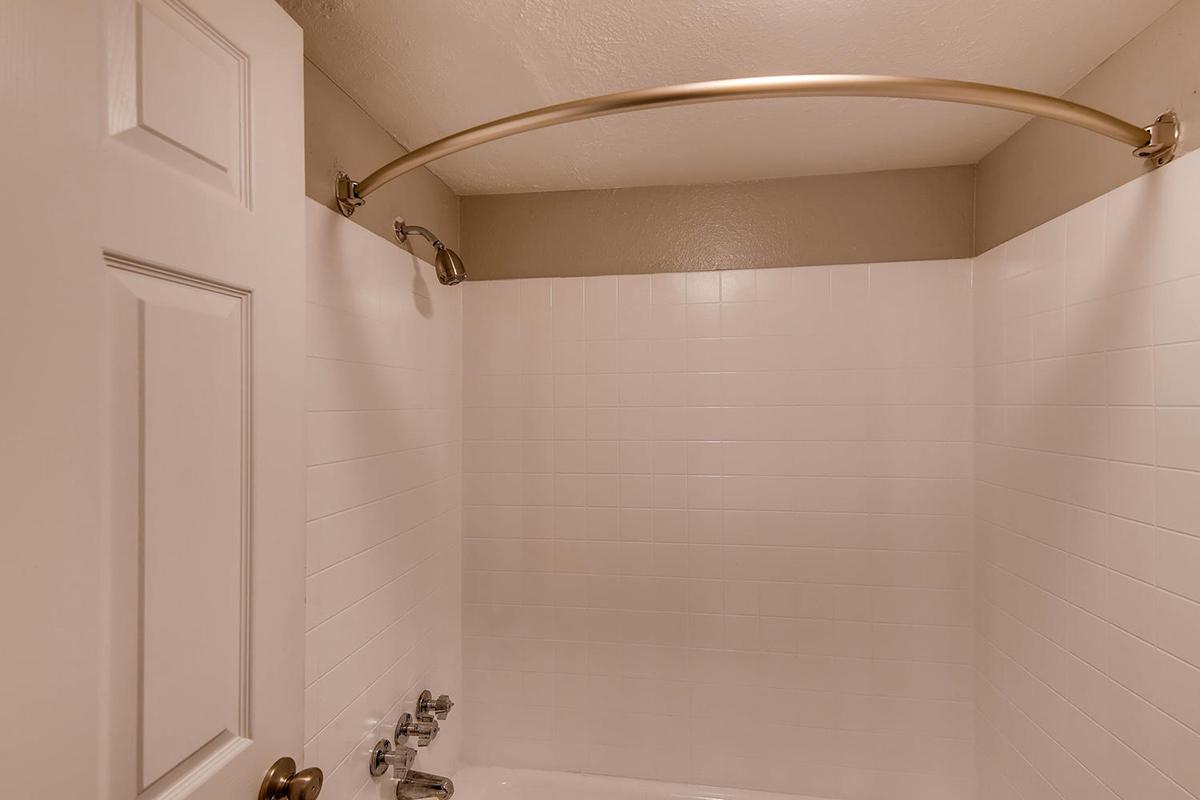 11501 Washington Street-large-009-2-Master Bathroom-1500x1000-72dpi.jpg