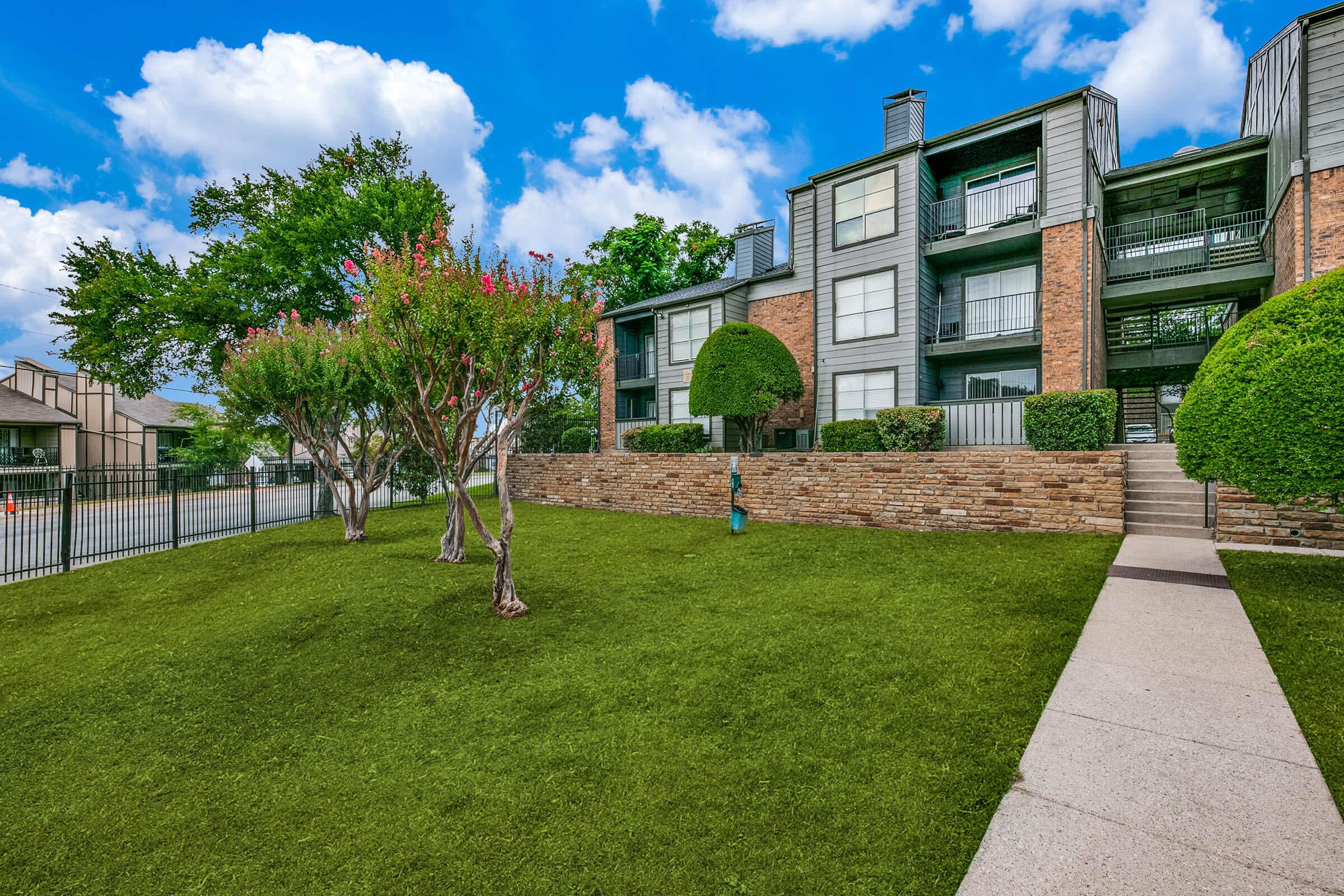 WELCOME HOME TO FOREST RIDGE APARTMENTS FOR RENT