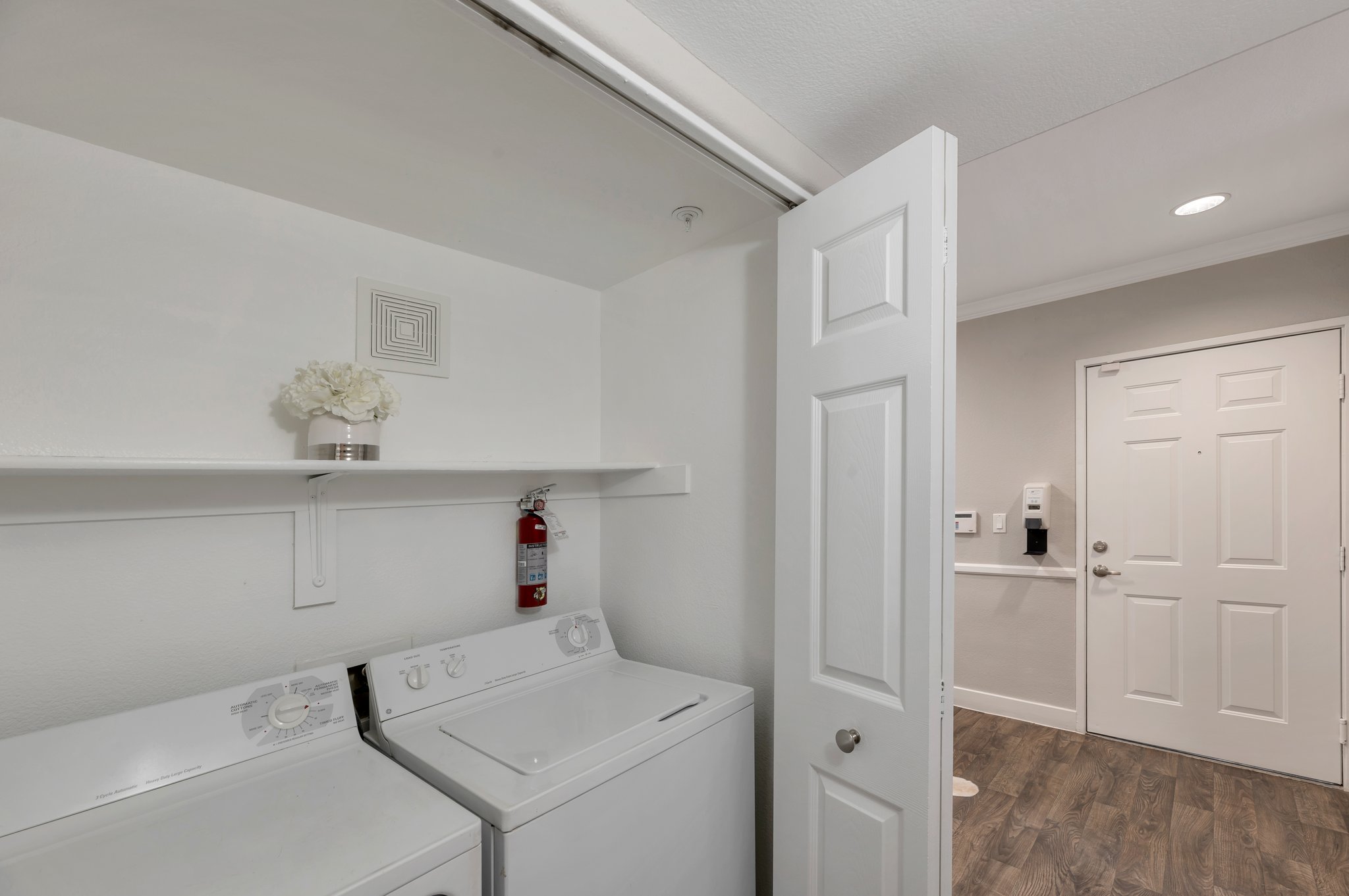 The Grove Deer Valley provides a full-size washer and dryer