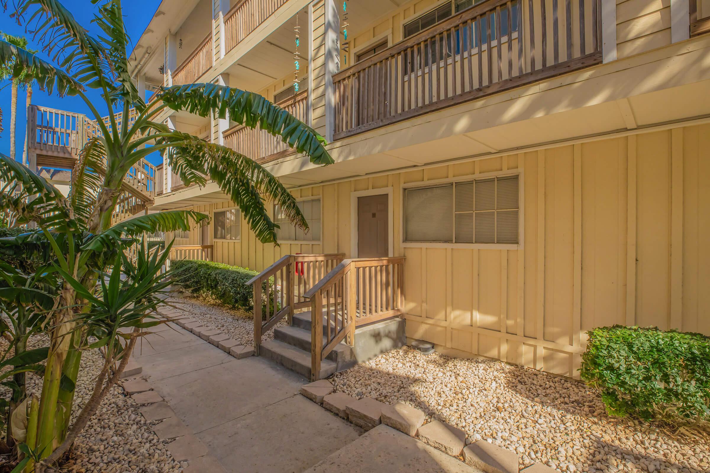 The Arts Apartments at Ocean Drive - Apartments in Corpus Christi, TX