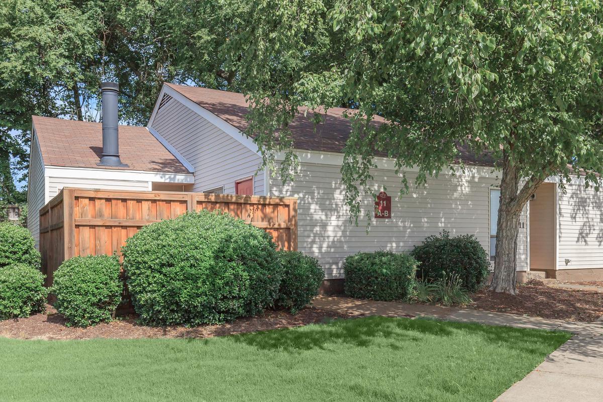 BEAUTIFUL LANDSCAPING AT UNIVERSITY VILLAGE AT WALKER ROAD IN JACKSON, TENNESSEE