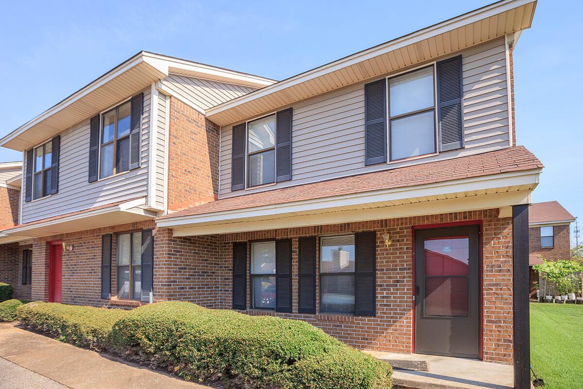 BRICK EXTERIOR AT UNIVERSITY VILLAGE AT WALKER ROAD IN JACKSON, TENNESSEE