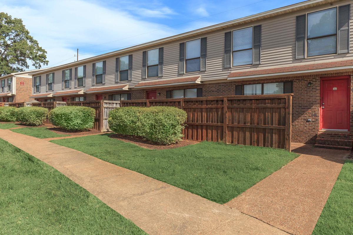 WELCOME HOME TO UNIVERSITY VILLAGE AT WALKER ROAD IN JACKSON, TENNESSEE