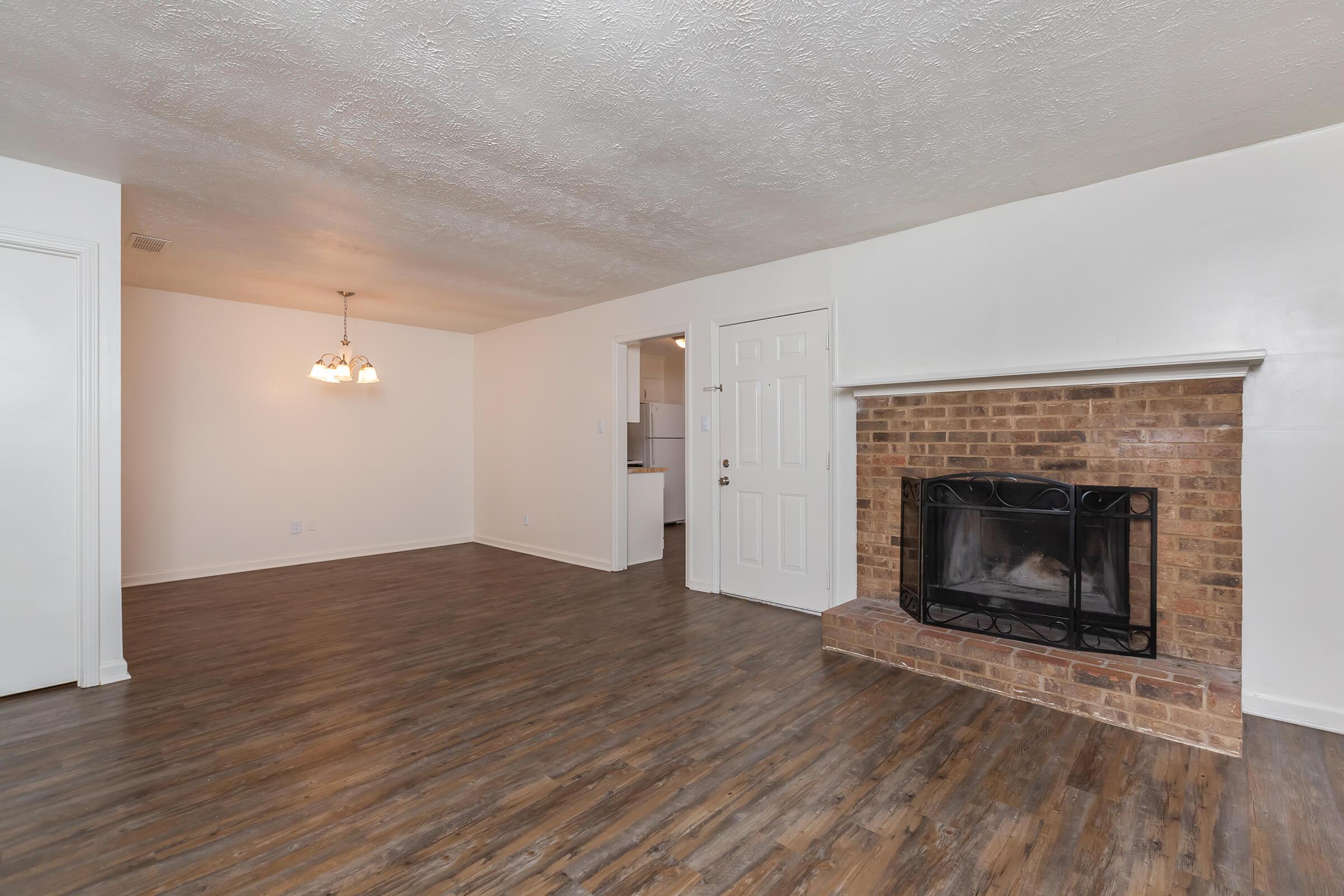2 BEDROOM APARTMENT WITH WOOD BURNING FIREPLACE