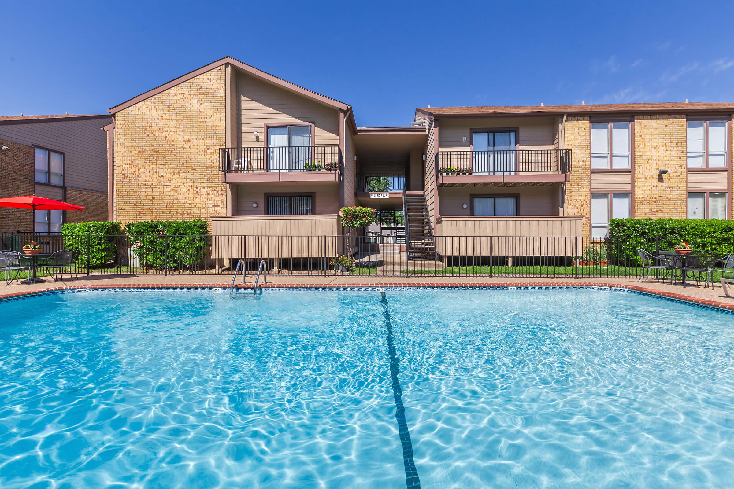 YOUR NEW HOME AWAITS YOU AT COUNTRY GREEN APARTMENTS IN DALLAS, TX