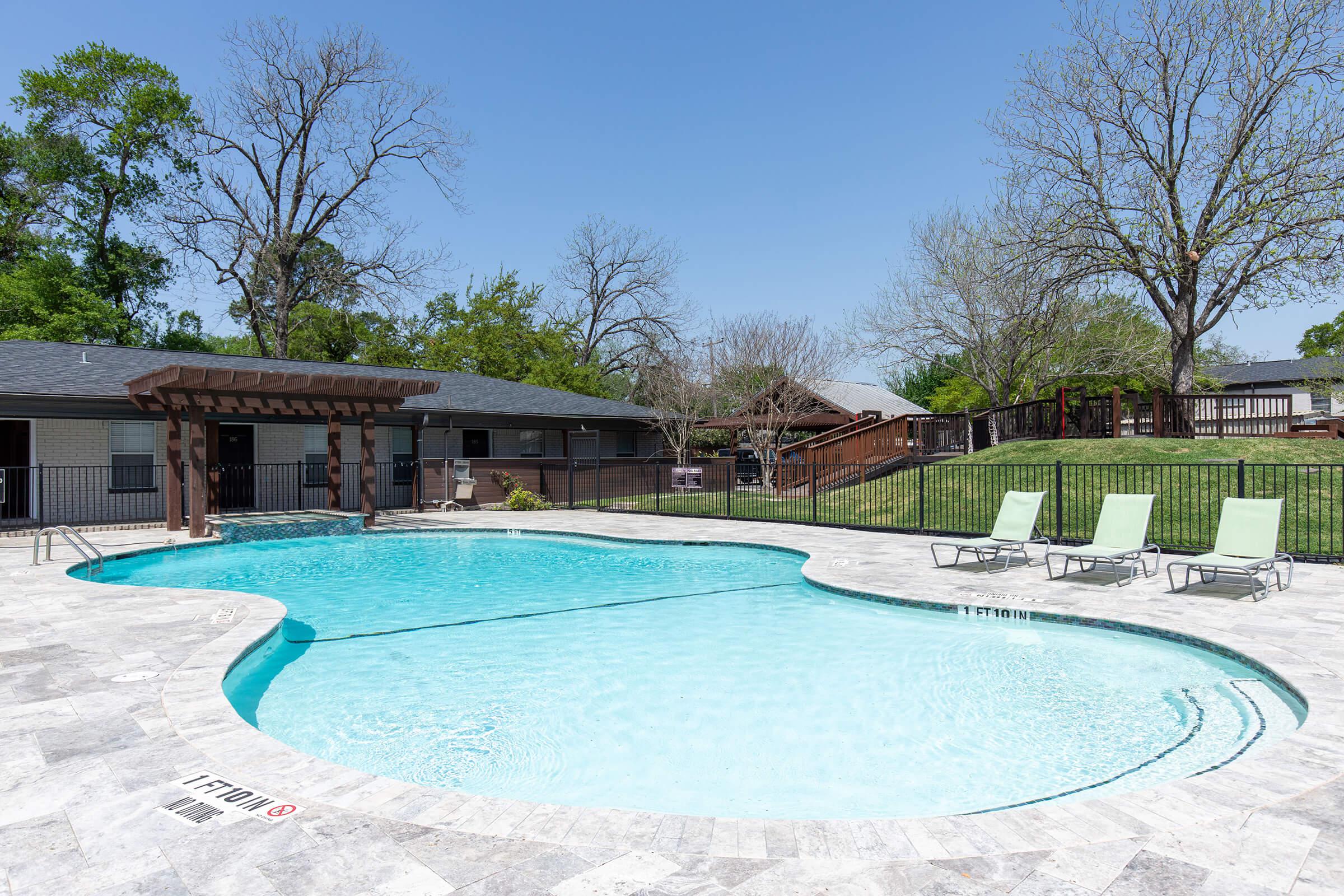 Campbell Grove Apartments - Apartment Living in Houston, TX