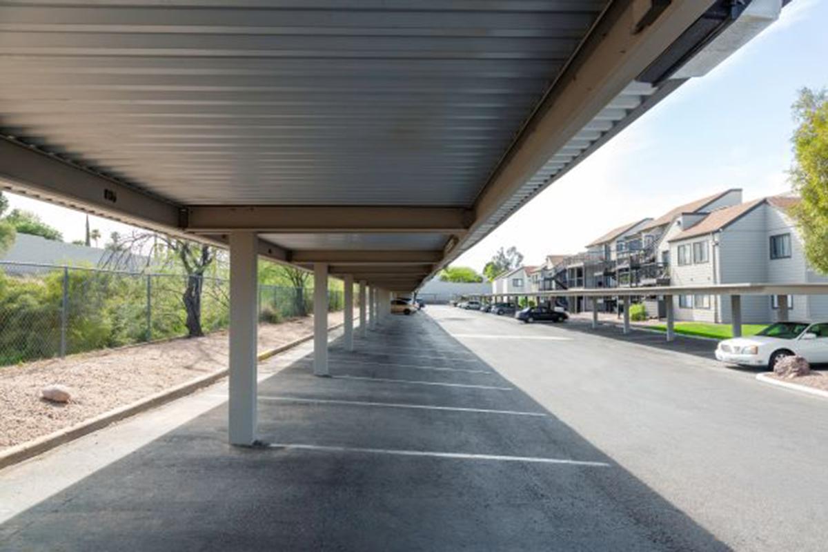 covered-parking-tucson-az-apartments.jpg