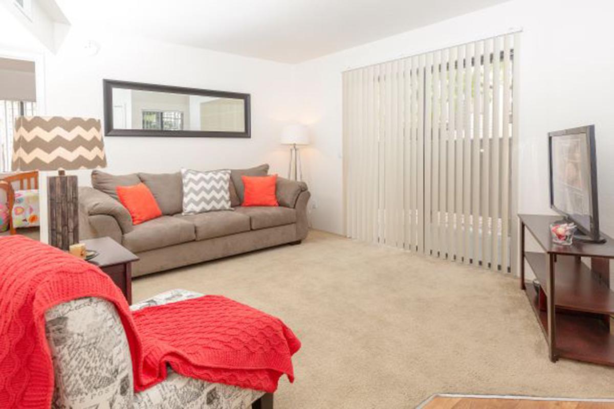 family-room-apartments-east-tucson.jpg