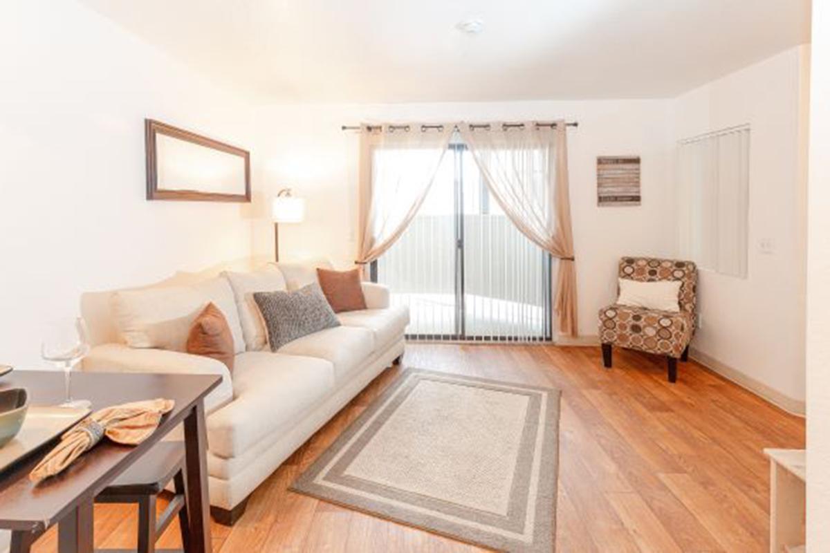 nice-living-room-tucson-az-apartments.jpg