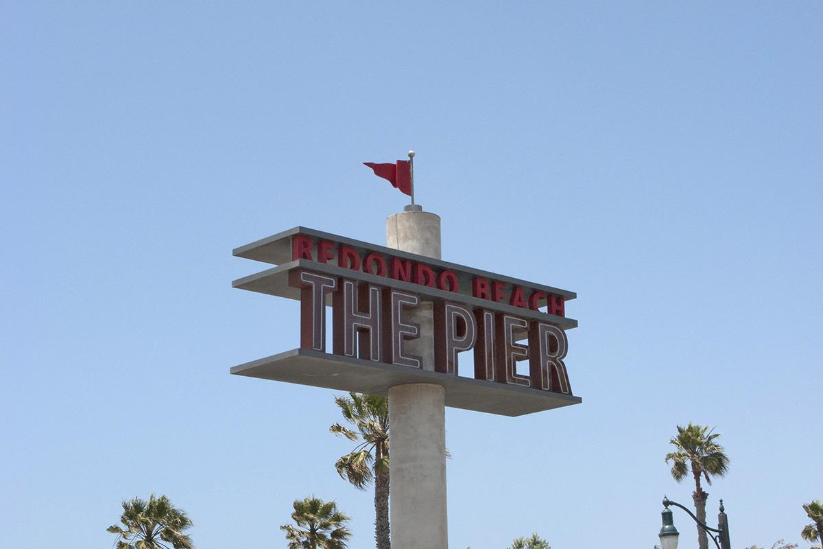 Redondo Beach The Pier sign