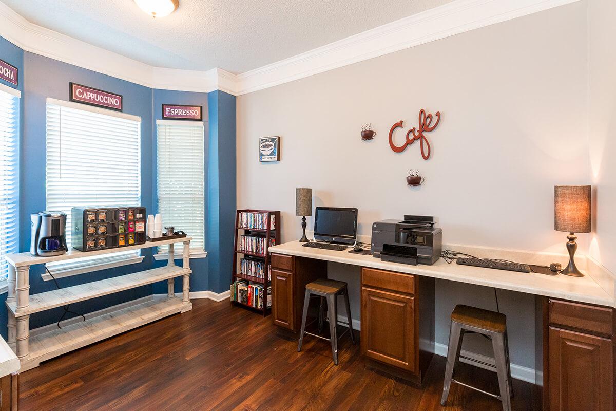 Waterford Place Apartments in Murfreesboro, TN - Internet Cafe 01.jpg
