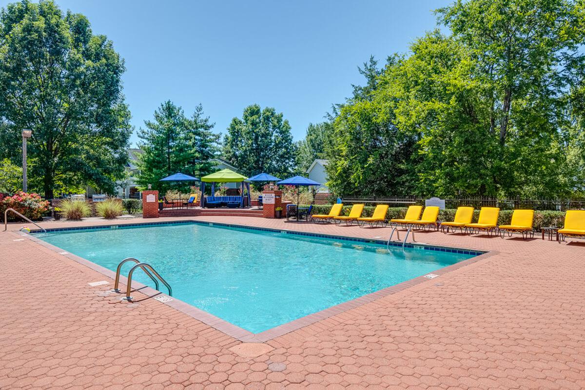 Waterford Place Apartments in Murfreesboro, TN - Swimming Pool 03.jpg
